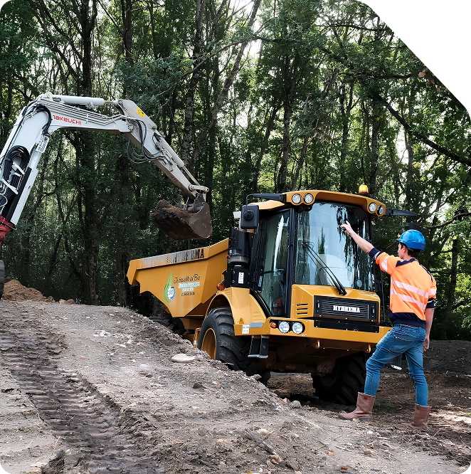 SLFC Formations CACES® Conduite d’Engins de Chantier en Toute Sécurité Découvrez nos formations CACES® et conduite d’engins en toute sécurité